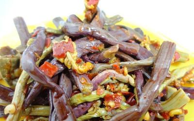 云之南龙爪菜 云南土特产的独特风味